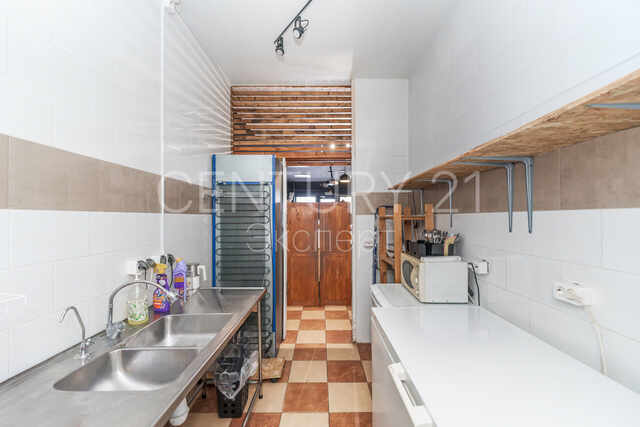 Коммерческая недвижимость, 100 м² в аренду — Калининград, Пехотная, дом 2а — фото 2