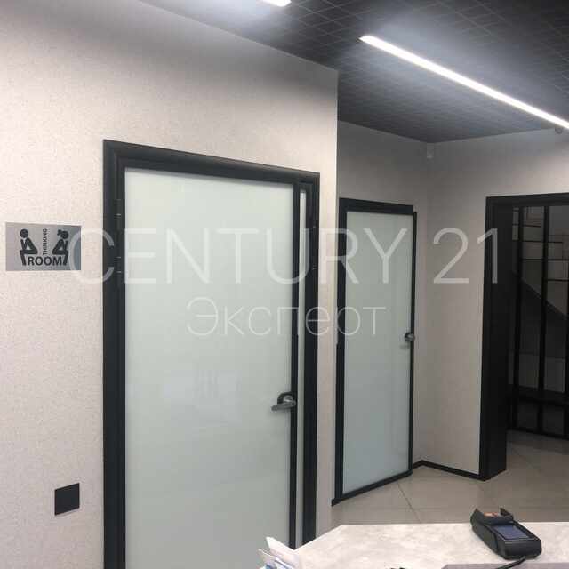 Коммерческая недвижимость, 220 м² — Ладушкин, Победы, здание 31М — фото 7