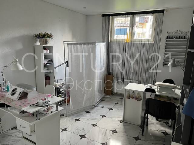 Коммерческая недвижимость, 107 м² — Калининград, О.Кошевого, дом 36 — фото 1