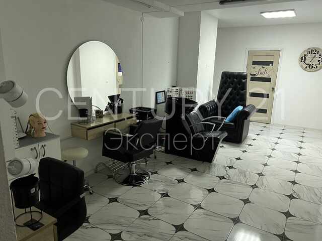 Коммерческая недвижимость, 107 м² — Калининград, О.Кошевого, дом 36 — фото 2
