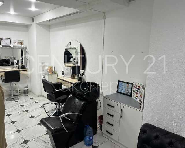 Коммерческая недвижимость, 107 м² — Калининград, О.Кошевого, дом 36 — фото 3